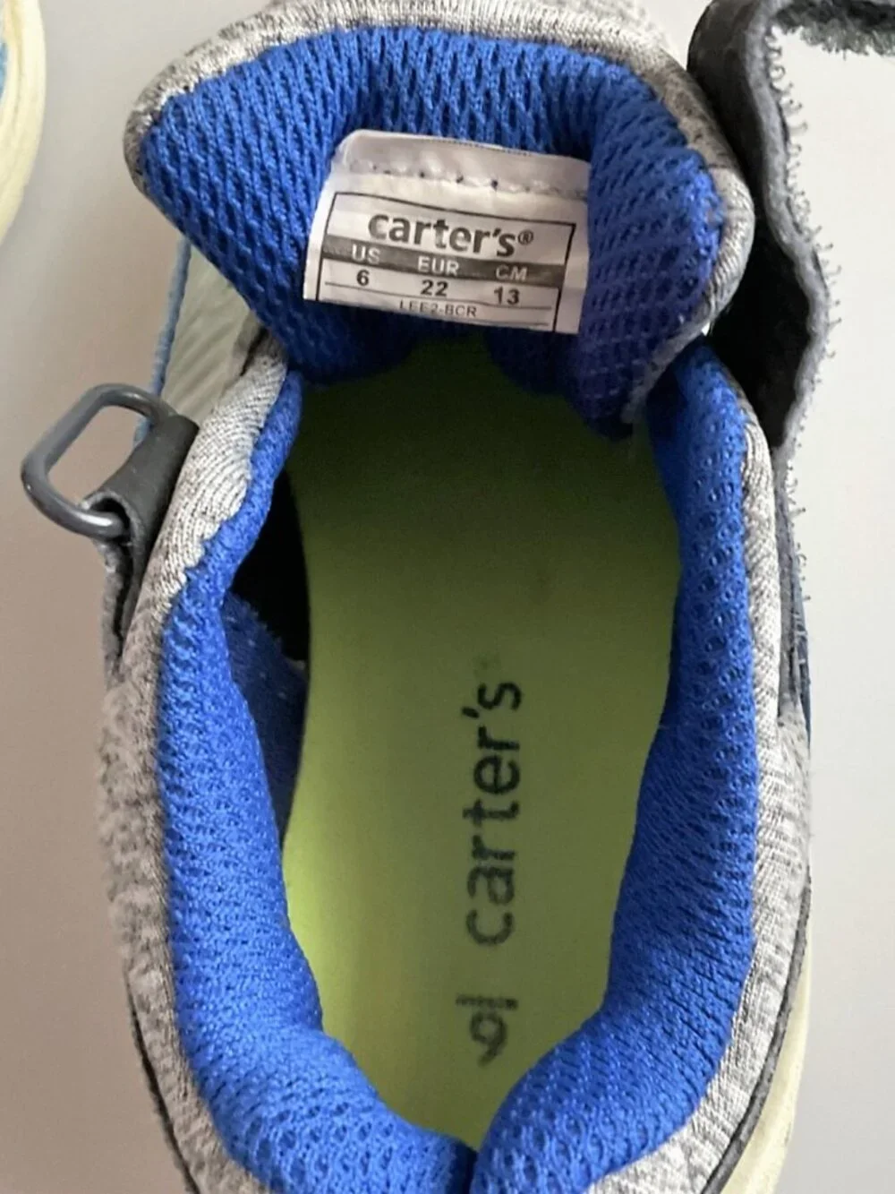 TODDLER SNEAKERS WITH HOOK AND LOOP CLOSURE